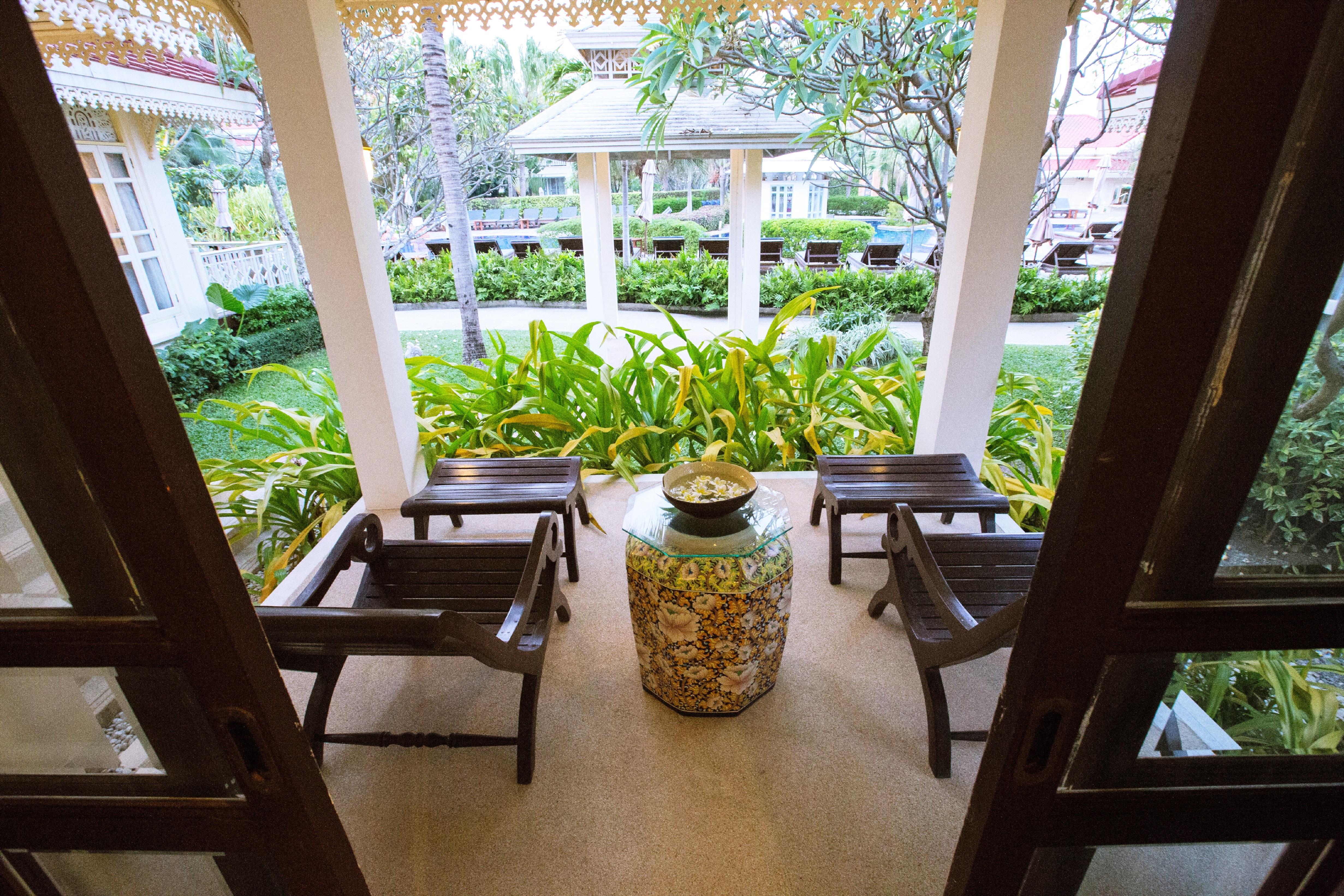 Wora Bura Hua Hin Resort & Spa Екстер'єр фото The interior of the hotel